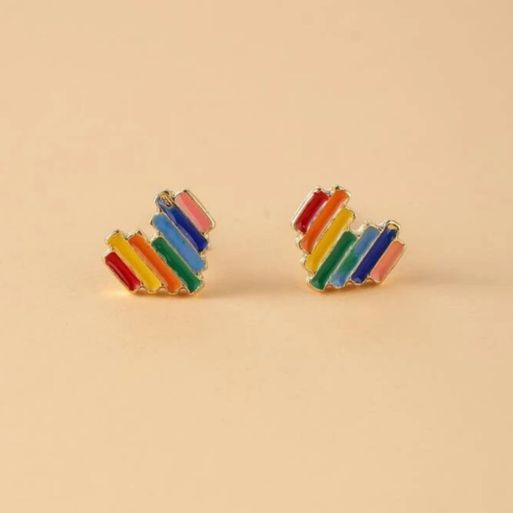 🌈 RAINBOW HEART STUD EARRINGS - Picture 1 of 2